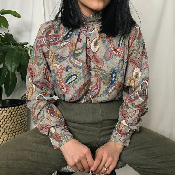 SOLD Vintage 1970s paisley blouse long sleeve - Picture 9 of 11